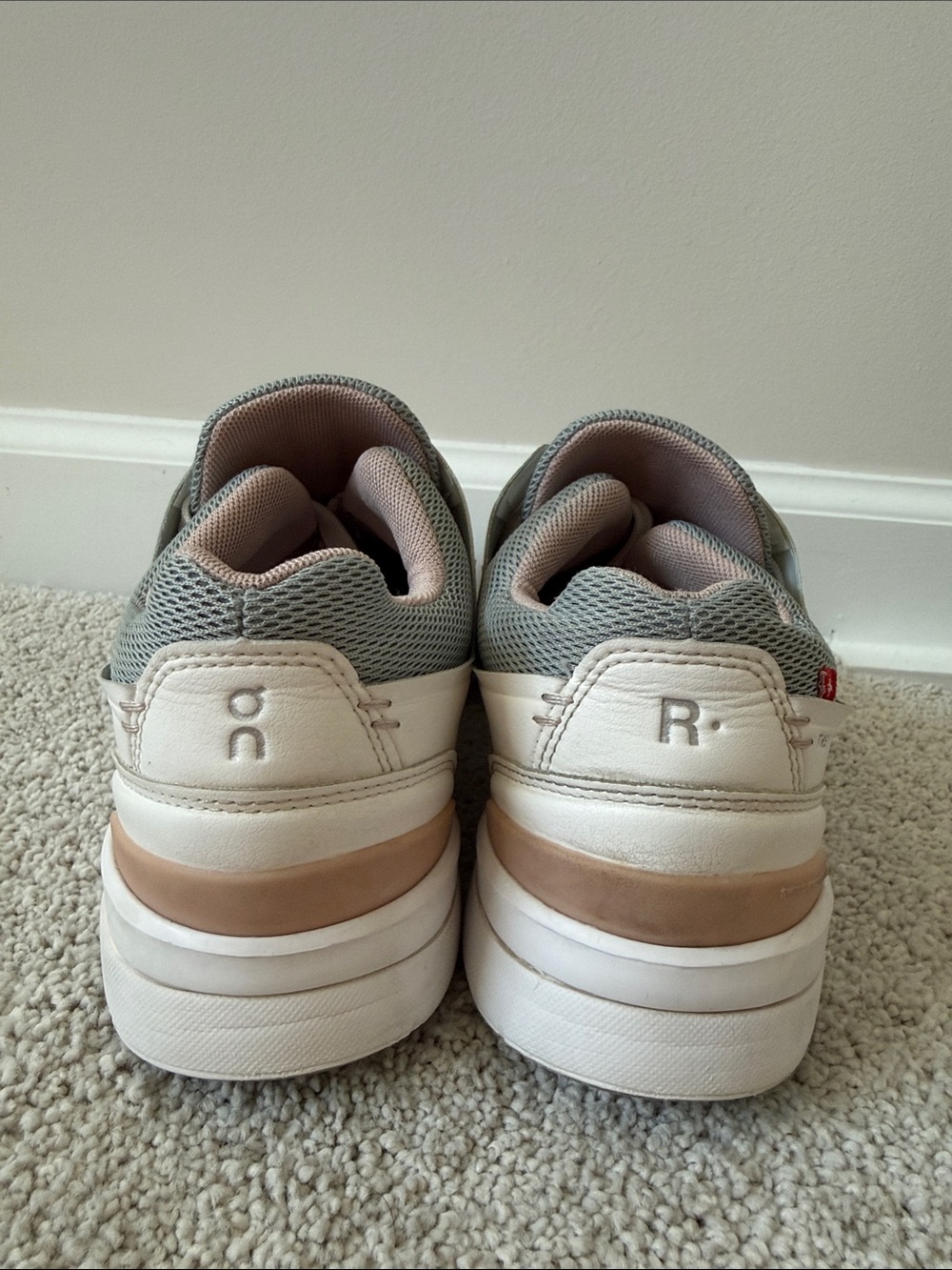 On Cloud | The Roger Women’s size 6.5 - Picture 4 of 9